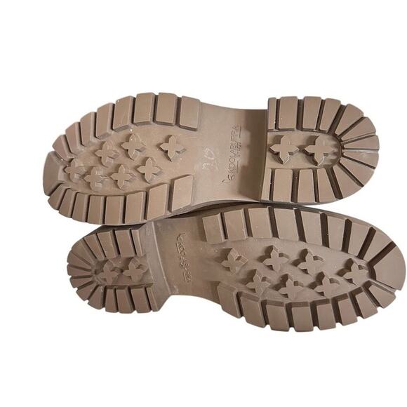 Koolaburra By UGG Women's Beige tan Suede Ankle Boots Size 9 lug sole waterproof - Picture 8 of 10